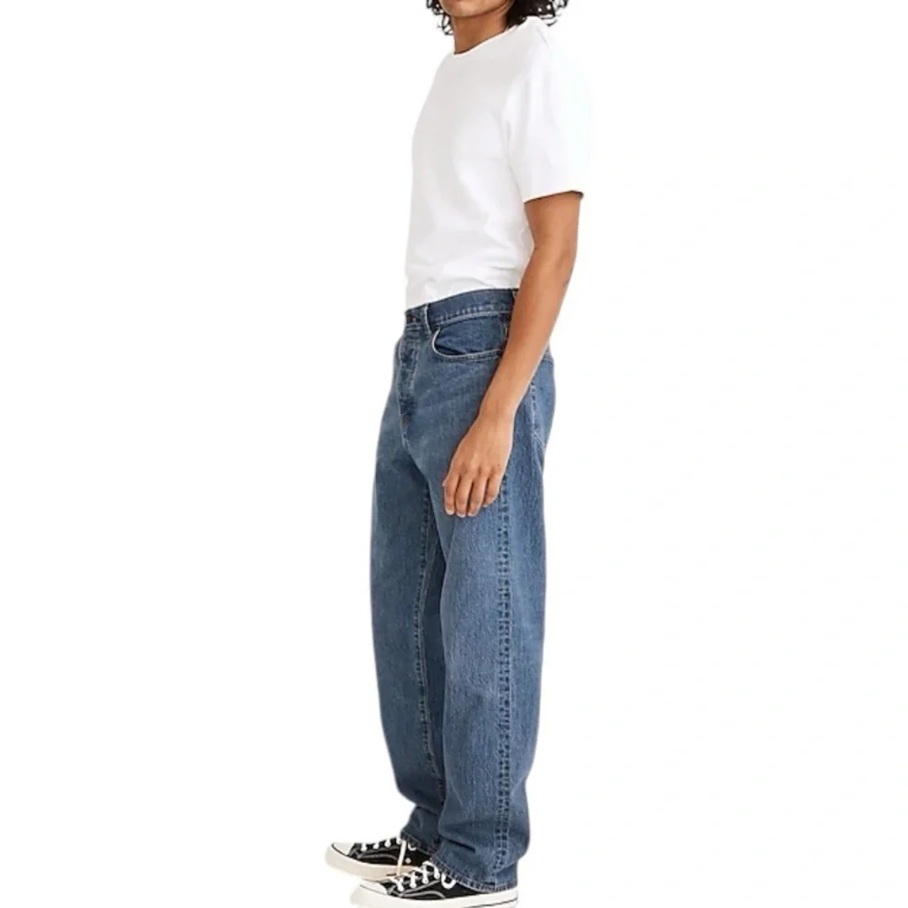 NWT Madewell Vintage Straight Jean in size 30 X 32